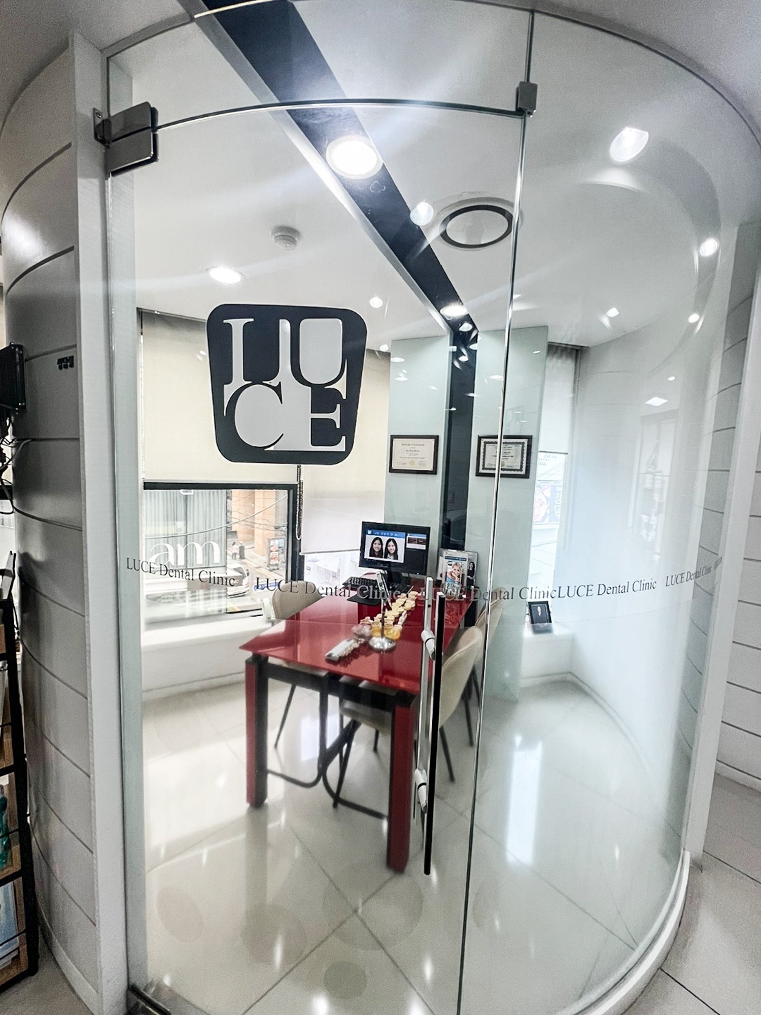 강남 수면임플란트 상담 치과